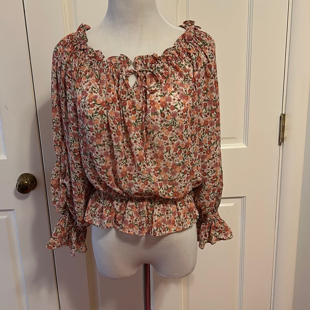 NWT Dress Forum floral top